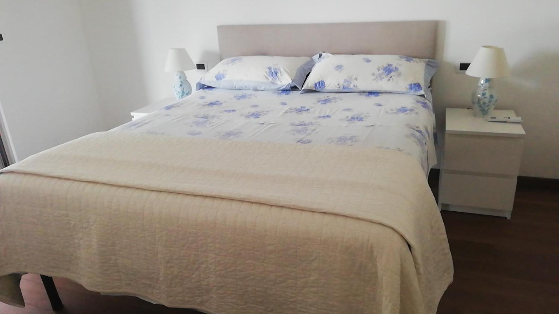 White-Blue Vibes, Seafront 2-Bedroom Apt Montesilvano Marina المظهر الخارجي الصورة